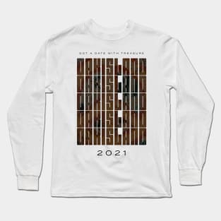 Oak island curse Long Sleeve T-Shirt